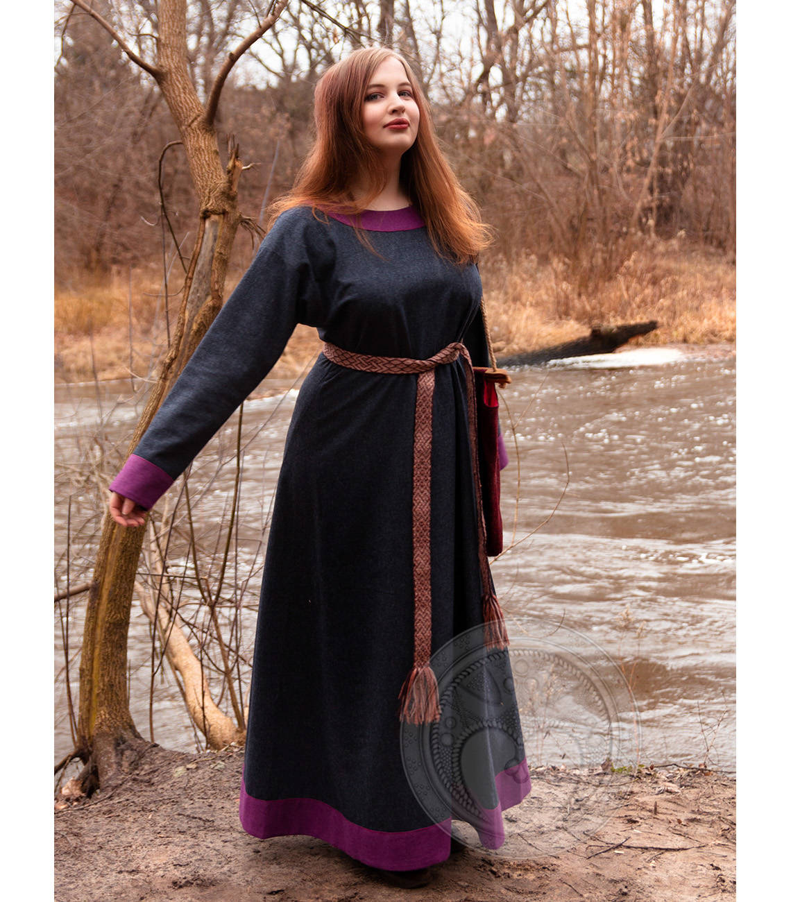 Early Medieval wool dress with wool hems